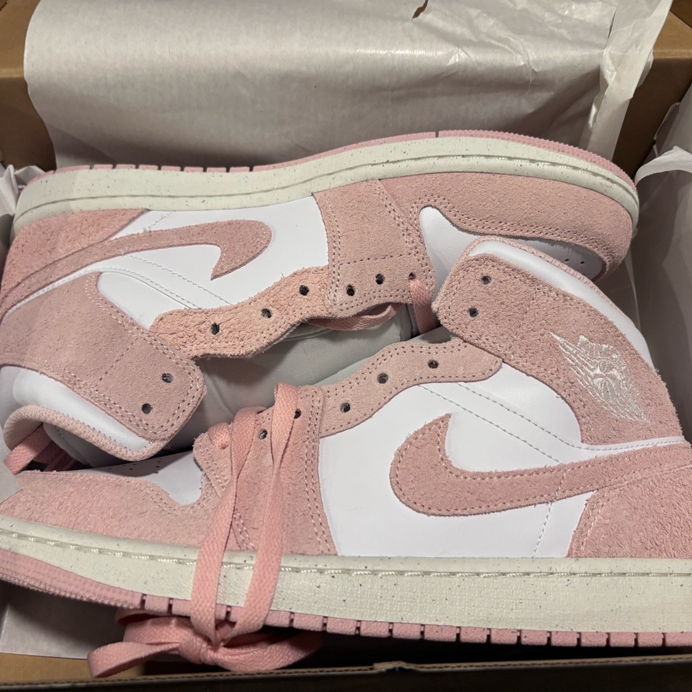 Nike Air Jordan 1 Mid Legend Pink Men’s Size 10